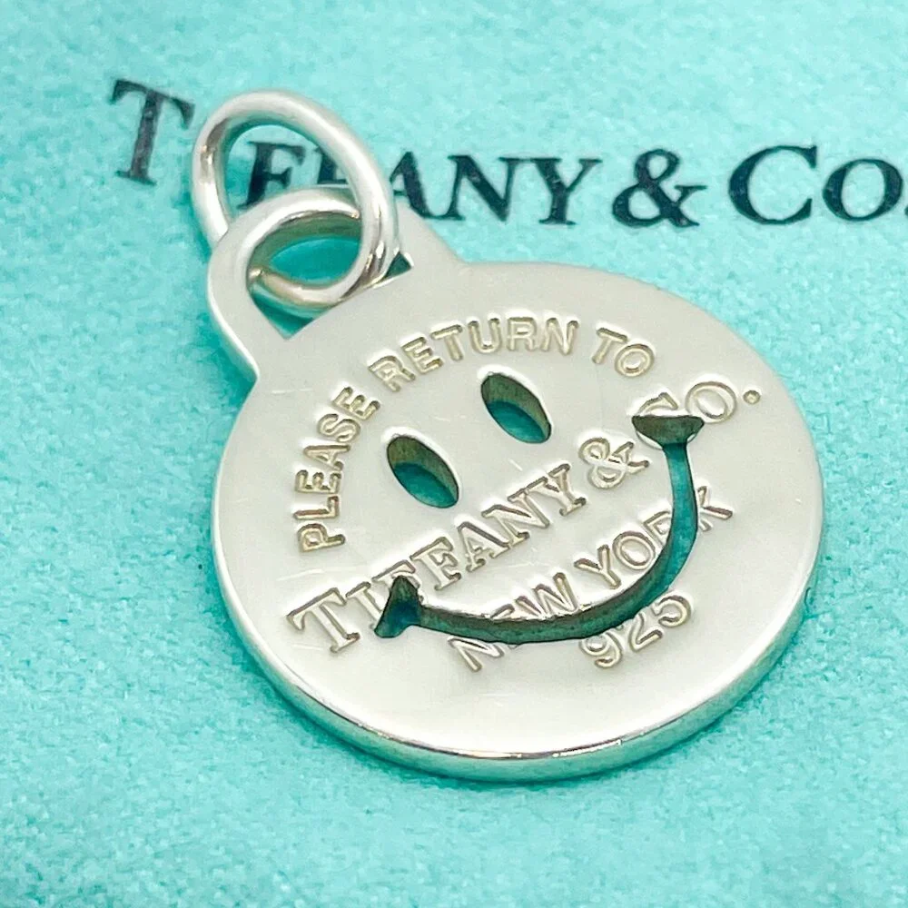RARE Tiffany & Co Return to Tiffany Smile Happy Charm Pendant Silver - Picture 11 of 16